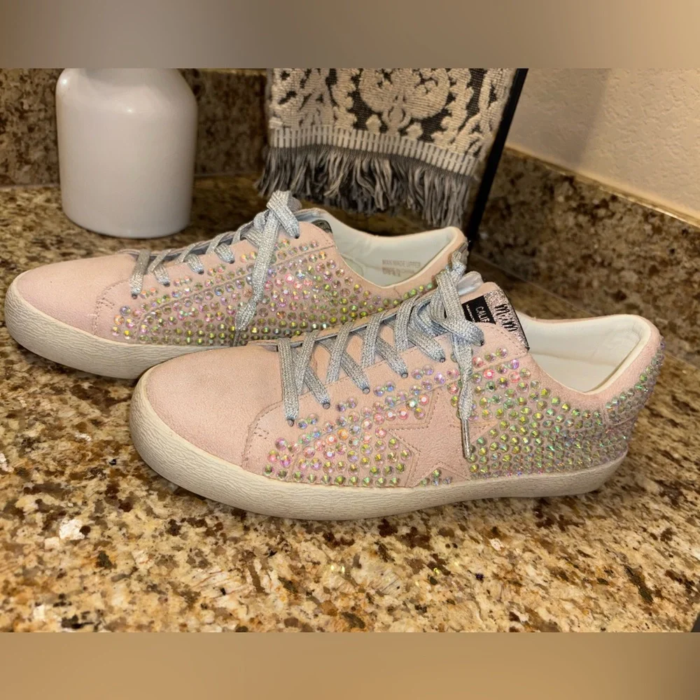 Women's Pink Sneakers 6.5